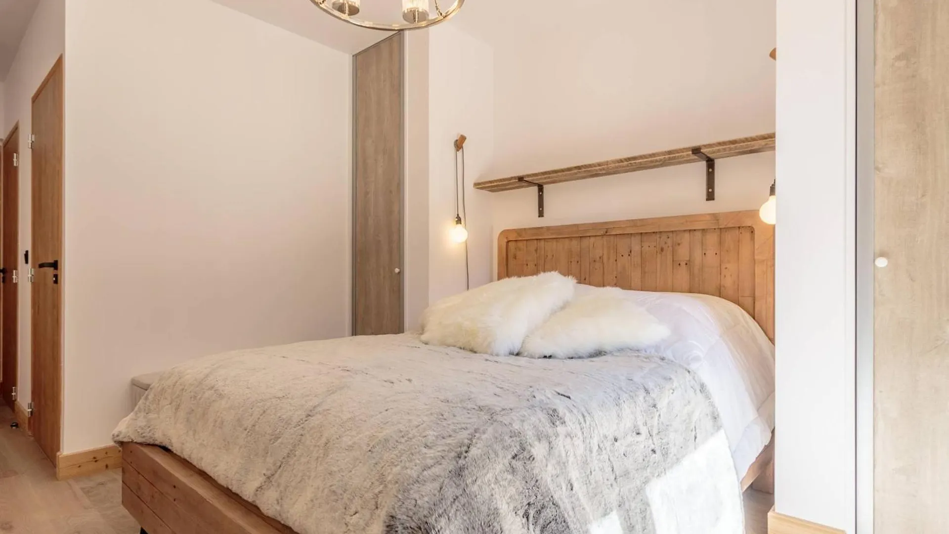 Appartement 4* 4 Chambres Pour 8/10 Pers, Terrasse, Parking, Proche Piscine Et Spa - Fr-1-638-20 La Plagne