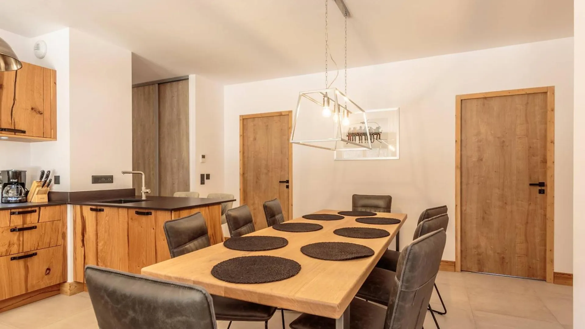 Appartement 4* 4 Chambres Pour 8/10 Pers, Terrasse, Parking, Proche Piscine Et Spa - Fr-1-638-20 La Plagne 0*,